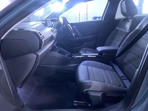 Citroen C4 1.2 PureTech Shine Hatchback 5dr Petrol EAT8 Euro 6 (s/s) (130 ps) Air Con 17