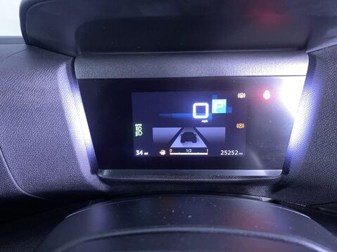 Citroen C4 1.2 PureTech Shine Hatchback 5dr Petrol EAT8 Euro 6 (s/s) (130 ps) Air Con 28