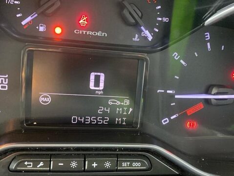 Citroen C3 Aircross 1.2 PureTech Shine SUV 5dr Petrol Manual Euro 6 (s/s) (110 ps) Parking Sens 6