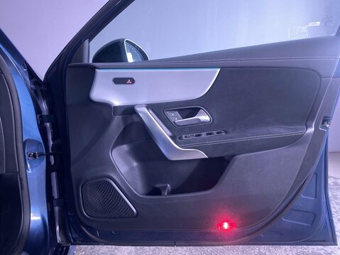 Mercedes-Benz A Class 1.3 A180 AMG Line Edition (Executive) Hatchback 5dr Petrol 7G-DCT Euro 6 (s 27