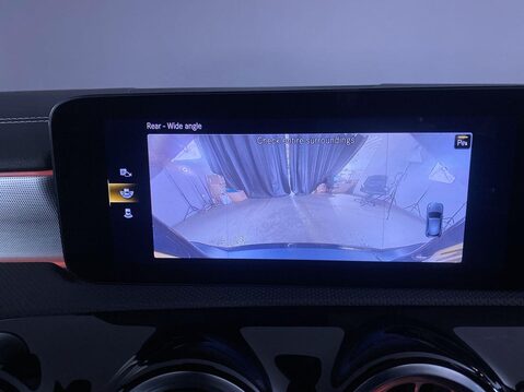 Mercedes-Benz A Class 1.3 A180 AMG Line Edition (Executive) Hatchback 5dr Petrol 7G-DCT Euro 6 (s 29