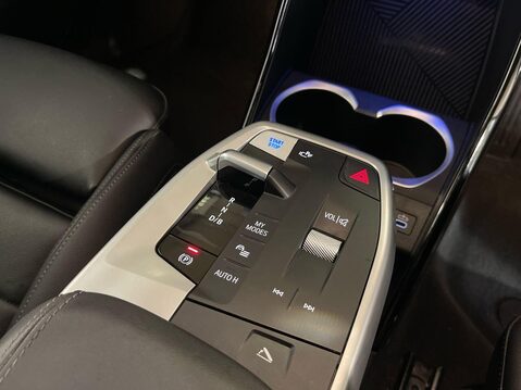 BMW Ix2 30 66.5kWh M Sport SUV 5dr Electric Auto xDrive (11kW Charger) (313 ps) 19