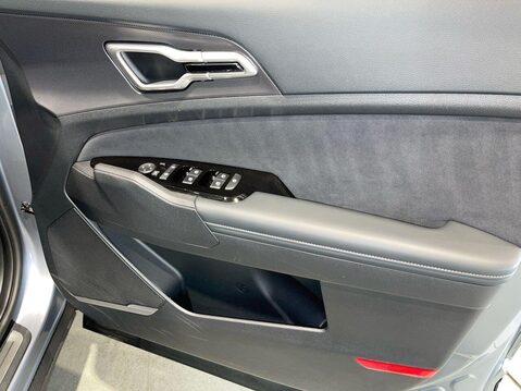 Kia Sportage 1.6 h T-GDi GT-Line SUV 5dr Petrol Hybrid Auto Euro 6 (s/s) (207 bhp) 24