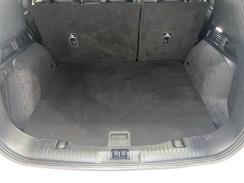 Ford Kuga 2.5 EcoBoost Duratec 14.4kWh ST-Line SUV 5dr Petrol Plug-in Hybrid CVT Euro 12