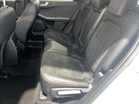 Ford Kuga 2.5 EcoBoost Duratec 14.4kWh ST-Line SUV 5dr Petrol Plug-in Hybrid CVT Euro 17