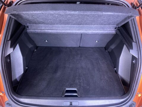 Peugeot 2008 50kWh GT SUV 5dr Electric Auto (136 ps) Air Con - Alloy Wheels - Bluetooth 13