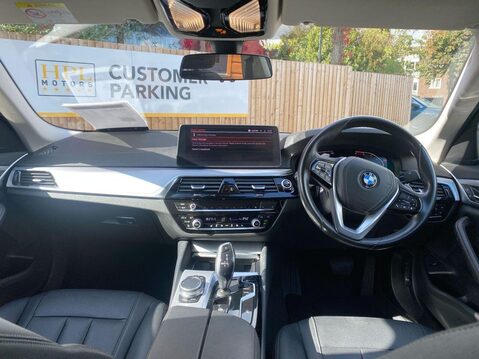 BMW 5 Series 2.0 520d MHT SE Saloon 4dr Diesel Hybrid Steptronic xDrive Euro 6 (s/s) (19 9