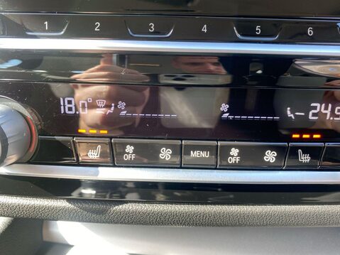 BMW 5 Series 2.0 520d MHT SE Saloon 4dr Diesel Hybrid Steptronic xDrive Euro 6 (s/s) (19 19