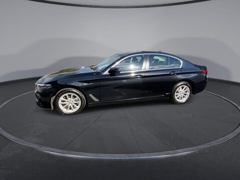 BMW 5 Series 2.0 520d MHT SE Saloon 4dr Diesel Hybrid Steptronic xDrive Euro 6 (s/s) (19 8