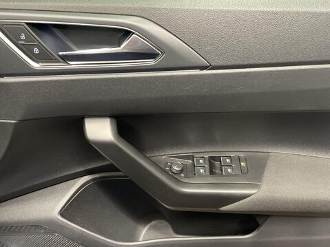 Volkswagen Polo 1.0 TSI R-Line Hatchback 5dr Petrol Manual Euro 6 (s/s) (95 ps) Alloys 24