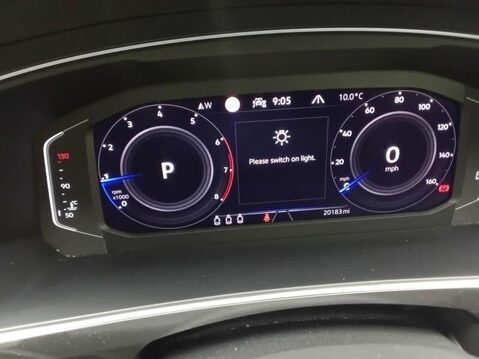 Volkswagen Tiguan 1.5 TSI Elegance SUV 5dr Petrol DSG Euro 6 (s/s) (150 ps) Professional NAV 6