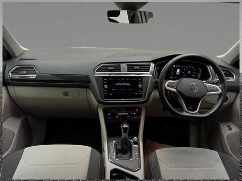 Volkswagen Tiguan 1.5 TSI Elegance SUV 5dr Petrol DSG Euro 6 (s/s) (150 ps) Professional NAV 7