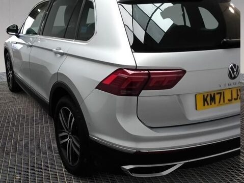 Volkswagen Tiguan 1.5 TSI Elegance SUV 5dr Petrol DSG Euro 6 (s/s) (150 ps) Professional NAV 2