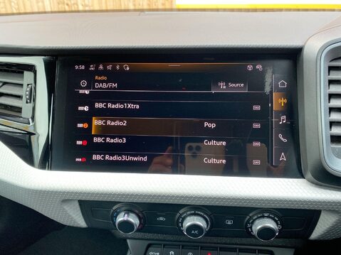 Audi A1 1.5 TFSI 35 S line Sportback 5dr Petrol S Tronic Euro 6 (s/s) (150 ps) Cru 17