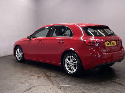 Mercedes-Benz A Class 1.5 A180d SE (Executive) Hatchback 5dr Diesel 7G-DCT Euro 6 (s/s) (116 ps) 5