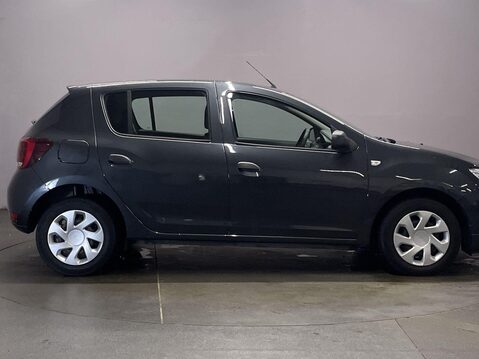 Dacia Sandero 1.0 SCe Ambiance Hatchback 5dr Petrol Manual Euro 6 (75 ps) 128 Point Check 9