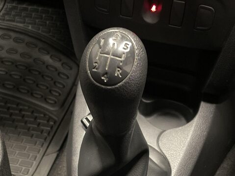 Dacia Sandero 1.0 SCe Ambiance Hatchback 5dr Petrol Manual Euro 6 (75 ps) 128 Point Check 19