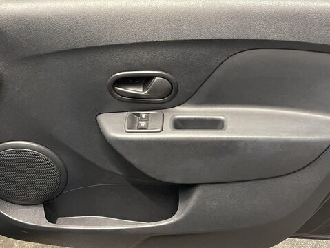 Dacia Sandero 1.0 SCe Ambiance Hatchback 5dr Petrol Manual Euro 6 (75 ps) 128 Point Check 23