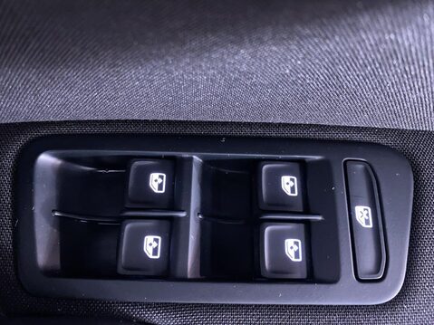 Volkswagen Golf 1.6 TDI Match Hatchback 5dr Diesel Manual Euro 6 (s/s) (115 ps) Sensors - A 33