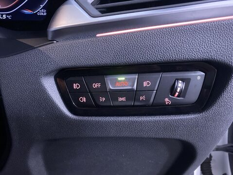 BMW 3 Series 2.0 318d MHT M Sport Touring 5dr Diesel Hybrid Auto Euro 6 (s/s) (150 ps) 1 23