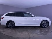 BMW 3 Series 2.0 318d MHT M Sport Touring 5dr Diesel Hybrid Auto Euro 6 (s/s) (150 ps) 1 9