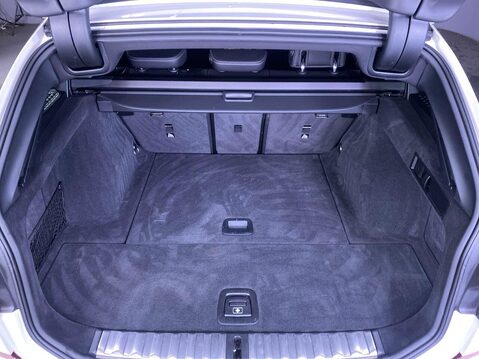 BMW 3 Series 2.0 318d MHT M Sport Touring 5dr Diesel Hybrid Auto Euro 6 (s/s) (150 ps) 1 13