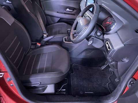 Dacia Sandero 1.0 TCe Bi-Fuel Expression Hatchback 5dr Bi Fuel Manual Euro 6 (s/s) (100 p 15