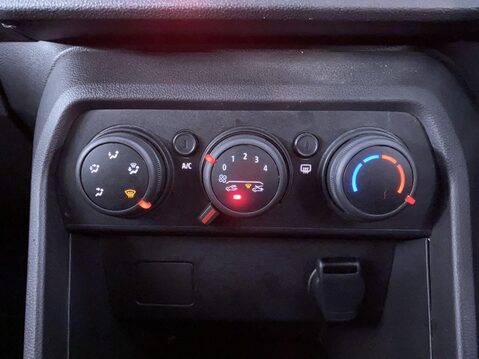 Dacia Sandero 1.0 TCe Bi-Fuel Expression Hatchback 5dr Bi Fuel Manual Euro 6 (s/s) (100 p 31