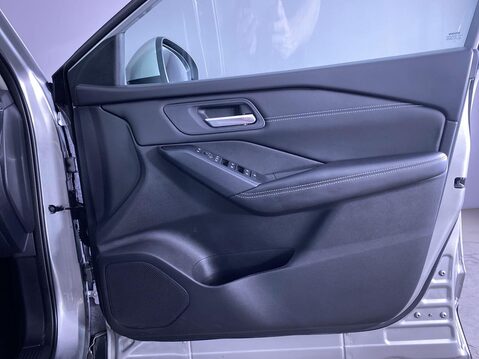 Nissan Qashqai 1.3 DIG-T MHEV Acenta Premium SUV 5dr Petrol Hybrid Manual Euro 6 (s/s) (14 27