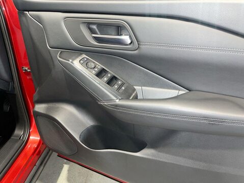 Nissan Qashqai 1.3 DIG-T MHEV N-Connecta SUV 5dr Petrol Hybrid XTRON Euro 6 (s/s) (158 ps) 23