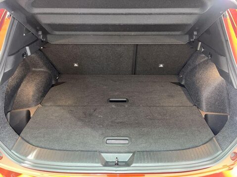 Nissan Qashqai 1.3 DIG-T MHEV N-Connecta SUV 5dr Petrol Hybrid XTRON Euro 6 (s/s) (158 ps) 12