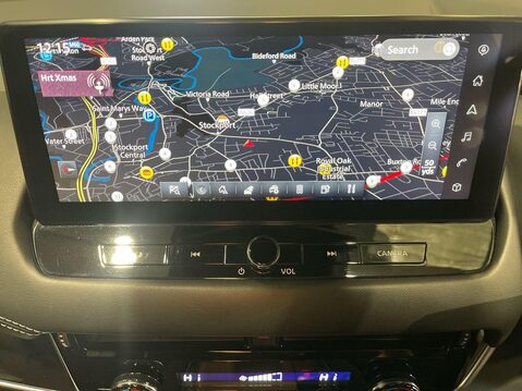 Nissan Qashqai 1.3 DIG-T MHEV N-Connecta SUV 5dr Petrol Hybrid XTRON Euro 6 (s/s) (158 ps) 18