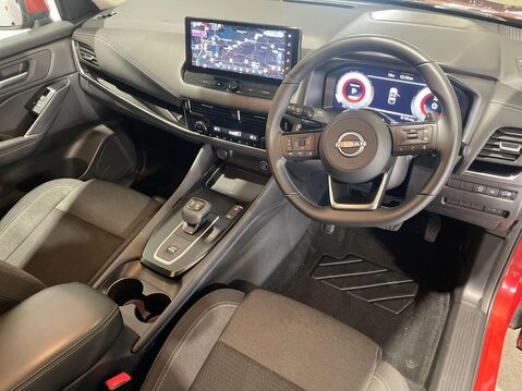 Nissan Qashqai 1.3 DIG-T MHEV N-Connecta SUV 5dr Petrol Hybrid XTRON Euro 6 (s/s) (158 ps) 15