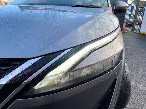 Nissan Qashqai 1.3 DIG-T MHEV N-Connecta SUV 5dr Petrol Hybrid Manual Euro 6 (s/s) (140 ps 17