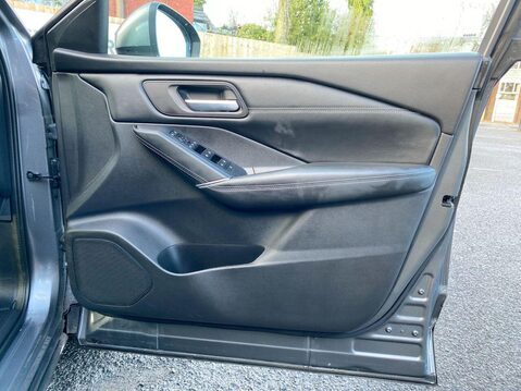 Nissan Qashqai 1.3 DIG-T MHEV N-Connecta SUV 5dr Petrol Hybrid Manual Euro 6 (s/s) (140 ps 21