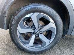 Nissan Qashqai 1.3 DIG-T MHEV N-Connecta SUV 5dr Petrol Hybrid Manual Euro 6 (s/s) (140 ps