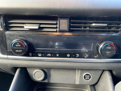 Nissan Qashqai 1.3 DIG-T MHEV N-Connecta SUV 5dr Petrol Hybrid Manual Euro 6 (s/s) (140 ps 24