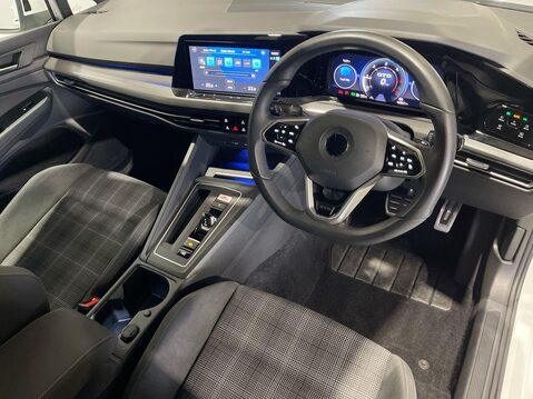 Volkswagen Golf 2.0 TDI GTD Hatchback 5dr Diesel DSG Euro 6 (s/s) (200 ps) Cruise Control 15