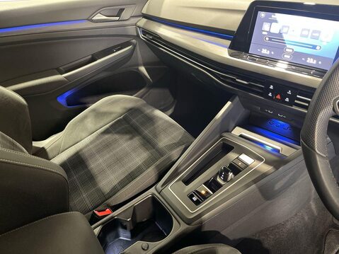 Volkswagen Golf 2.0 TDI GTD Hatchback 5dr Diesel DSG Euro 6 (s/s) (200 ps) Cruise Control 22