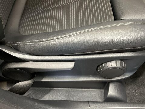 Mercedes-Benz GLA 1.3 GLA200 Sport (Executive) SUV 5dr Petrol 7G-DCT Euro 6 (s/s) (163 ps) C 24