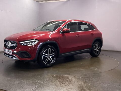 Mercedes-Benz GLA 1.3 GLA200 Sport (Executive) SUV 5dr Petrol 7G-DCT Euro 6 (s/s) (163 ps) C 4