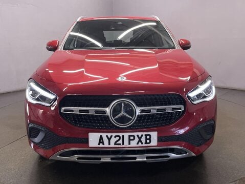 Mercedes-Benz GLA 1.3 GLA200 Sport (Executive) SUV 5dr Petrol 7G-DCT Euro 6 (s/s) (163 ps) C 10