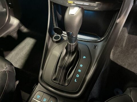 Ford Puma 1.0T EcoBoost MHEV Vivid Ruby Edition SUV 5dr Petrol Hybrid DCT Euro 6 (s/s 45