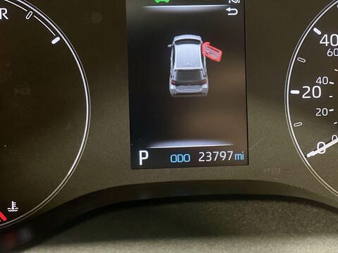 Toyota Yaris 1.5 VVT-h Icon Hatchback 5dr Petrol Hybrid E-CVT Euro 6 (s/s) (116 ps) 1 Ow 25