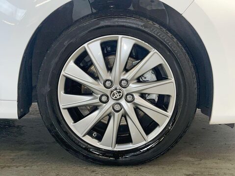 Toyota Yaris 1.5 VVT-h Icon Hatchback 5dr Petrol Hybrid E-CVT Euro 6 (s/s) (116 ps) 1 Ow 11