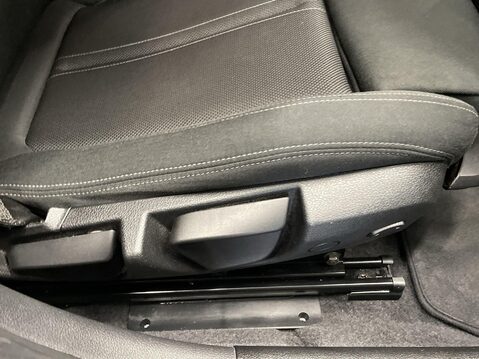 BMW 1 Series 1.5 118i GPF Sport Hatchback 5dr Petrol Auto Euro 6 (s/s) (136 ps) 23