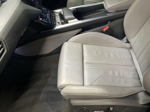 Audi E-Tron 55 Black Edition SUV 5dr Electric Auto quattro 95kWh (11kW Charger) (408 ps 7