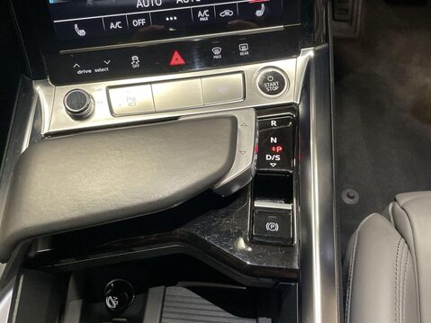 Audi E-Tron 55 Black Edition SUV 5dr Electric Auto quattro 95kWh (11kW Charger) (408 ps 10