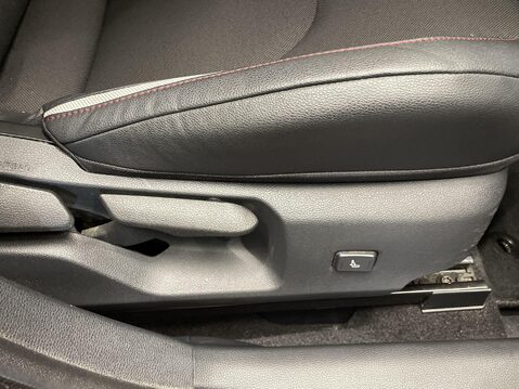 Toyota Corolla 2.0 VVT-h GPF GR SPORT Touring Sports 5dr Petrol Hybrid CVT Euro 6 (s/s) (1 24