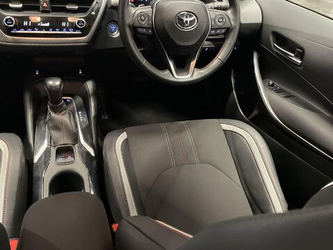 Toyota Corolla 2.0 VVT-h GPF GR SPORT Touring Sports 5dr Petrol Hybrid CVT Euro 6 (s/s) (1 15